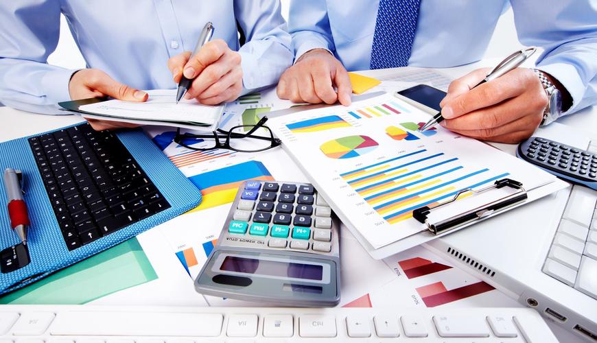 Men accounting